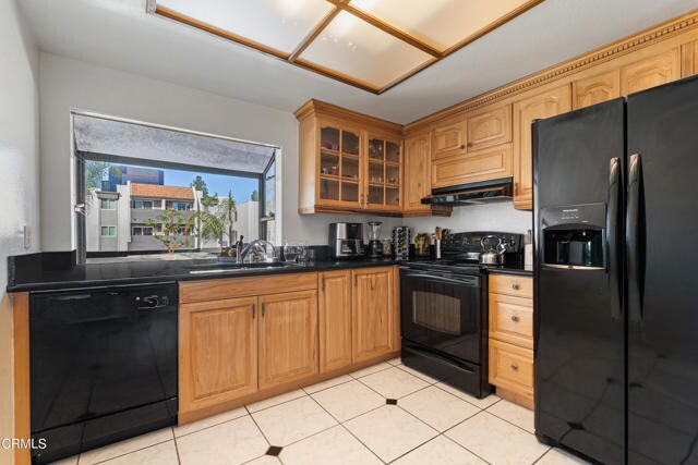Foto del edificio - 5800 Owensmouth Ave