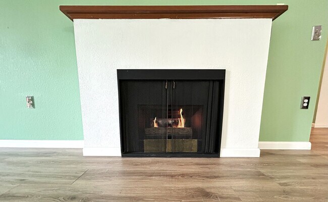 Foto del edificio - Cozy, Conveniently Located Large One Bedroom Condo!