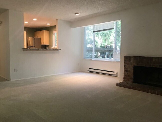 Foto del edificio - Updated Condo Near Microsoft - Bellevue & ...
