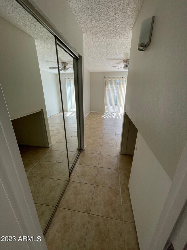 1717 E Union Hills Dr, Phoenix, AZ 85024 Townhouse for Rent in