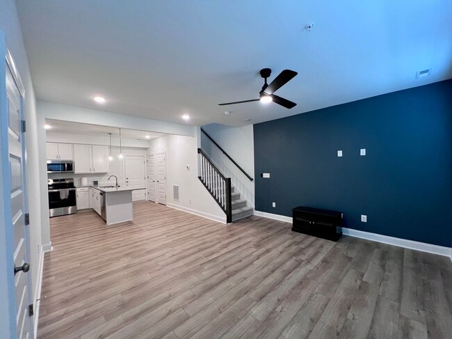 Building Photo - 406 Gaston Pk Ln