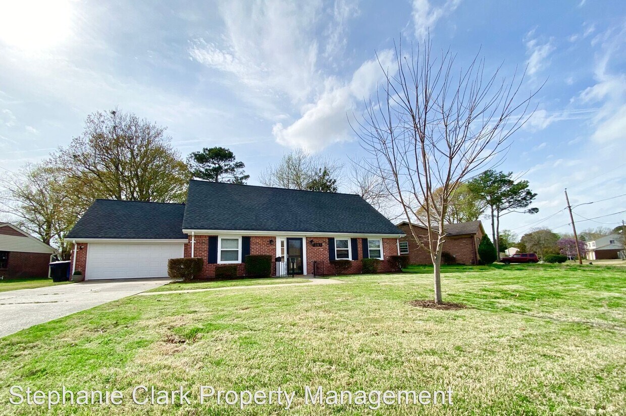 Primary Photo - 3 br, 2 bath House - 361 W. Chickasaw Road
