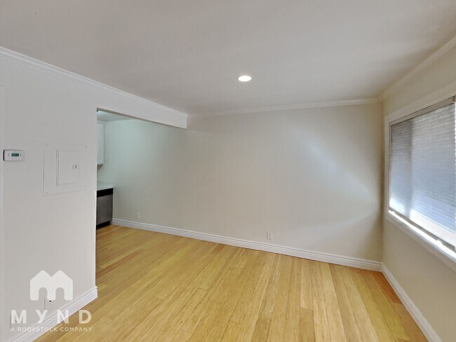 Building Photo - 315 Beemer Ave