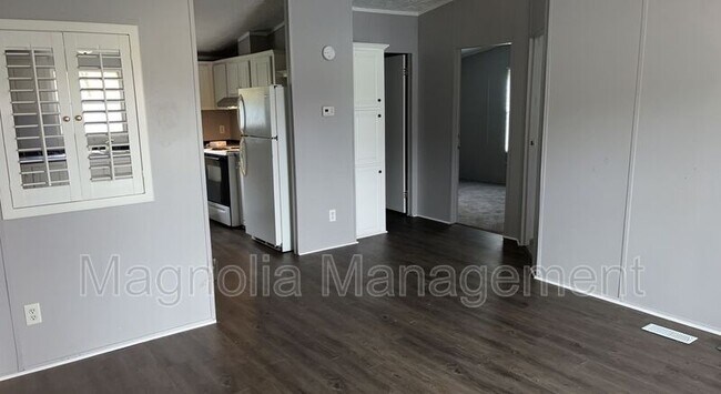 Foto del edificio - 171 Bullocksville Park Rd