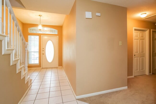 Foto del edificio - 19311 Cypress Bay Dr