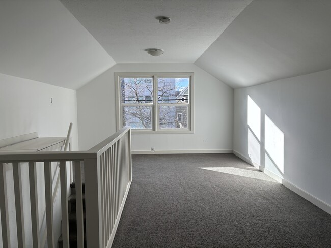 Upstairs Room view 1 - 5510 NE Everett St