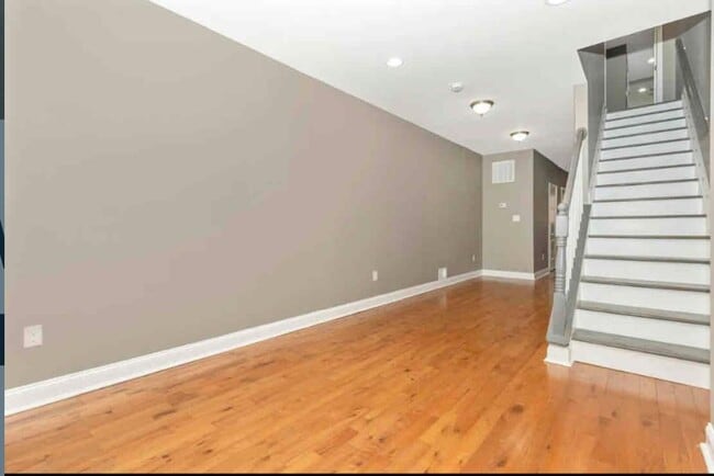 Photo - 1112 Rutland Ave Townhome