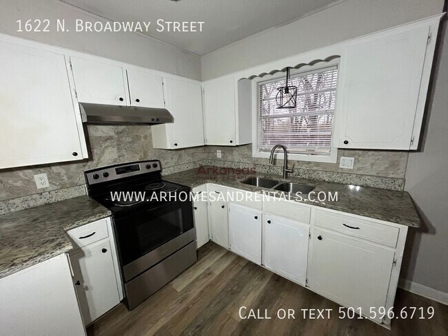 Foto del edificio - 1622 N Broadway St