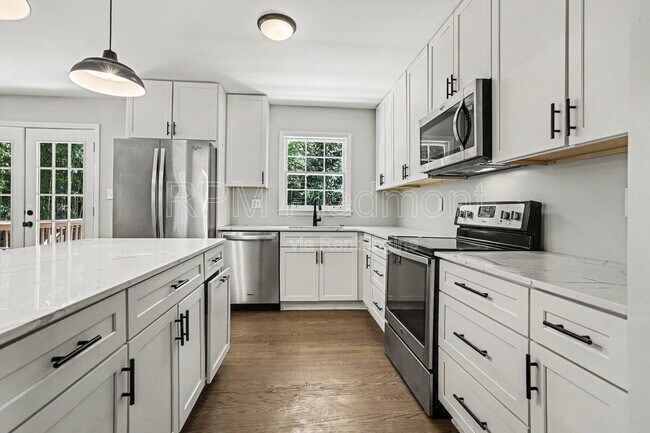 Building Photo - 2931 Appling Cir