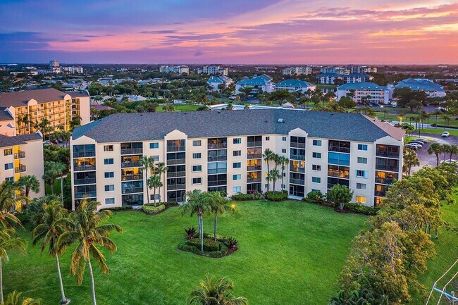 Foto del edificio - 275 Palm Ave