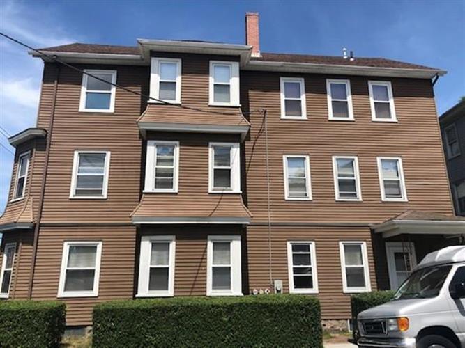 542 Broadway Unit 3, Fall River, MA 02724 Room for Rent in Fall River