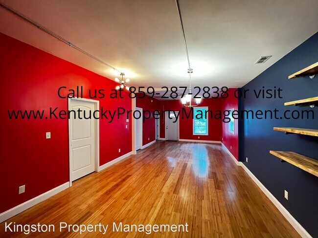 Foto del edificio - 3 br, 3 bath House - 706 Lancaster Ave.