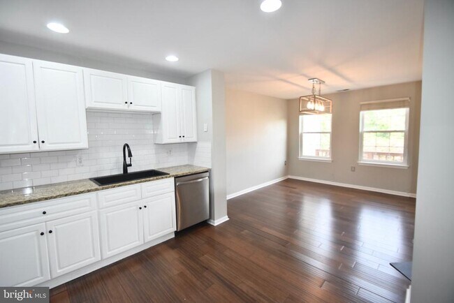 Building Photo - 2609 Warren Way