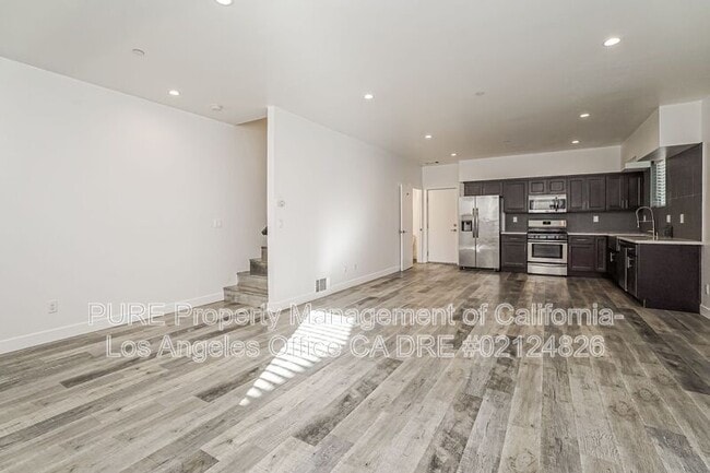 Foto del edificio - 1344 N Kenmore Ave