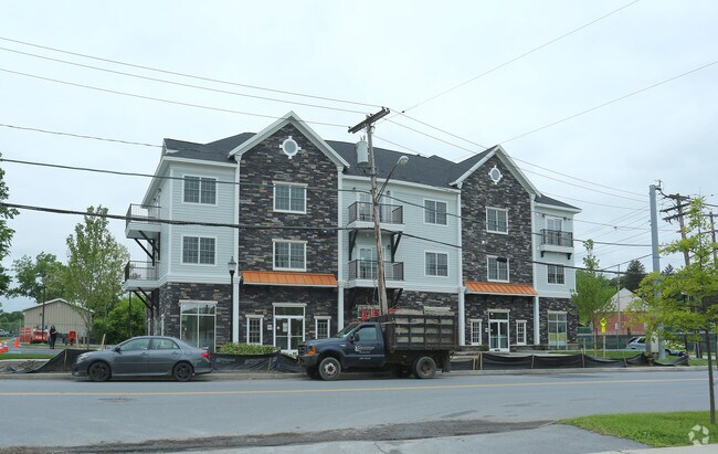 Foto del edificio - 70 Excelsior Ave