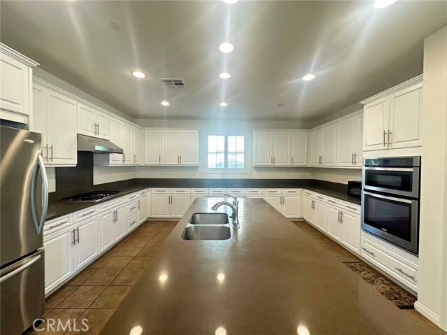 Building Photo - 2960 E Via Corvina
