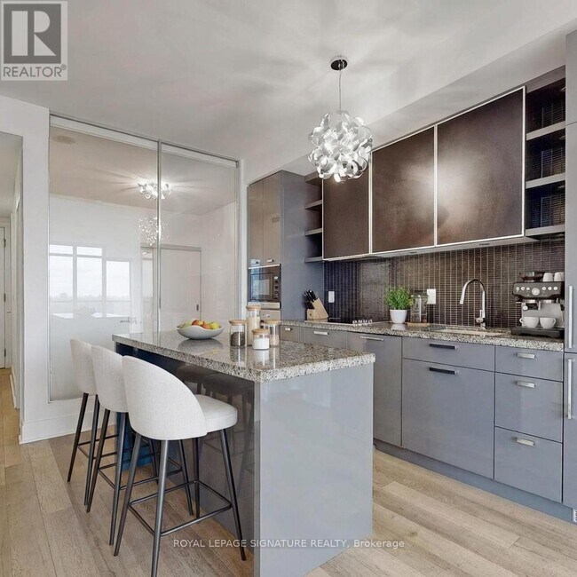 Photo du bâtiment - 32 Davenport Rd