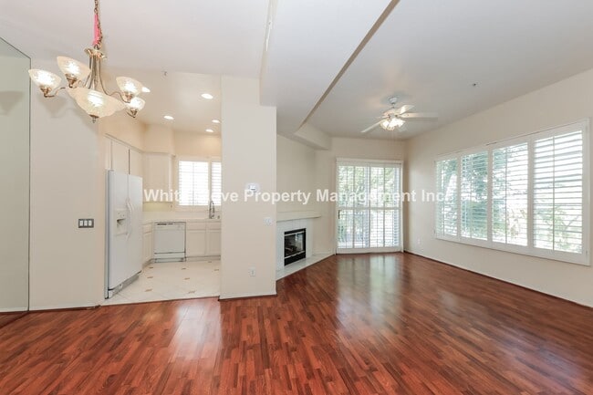 Building Photo - 2 Bedroom Tustin Ranch Condo