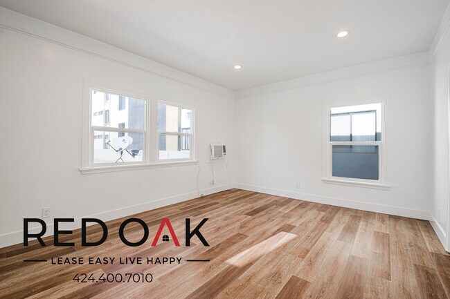 Foto del edificio - 1818 Whitley Ave