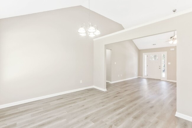 Foto del edificio - 4865 Brookwood Pl