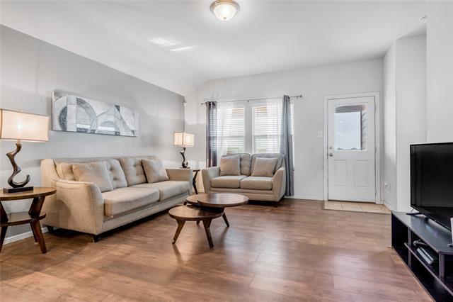 Foto del edificio - 6337 Pontoon St