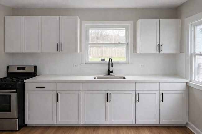 Foto del edificio - 3584 Lloyd Rd