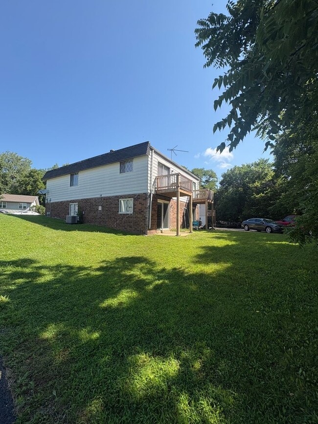 Building Photo - 1504 W Tiffany Ct