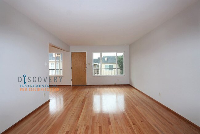 Foto del edificio - 221 Wayne Ave