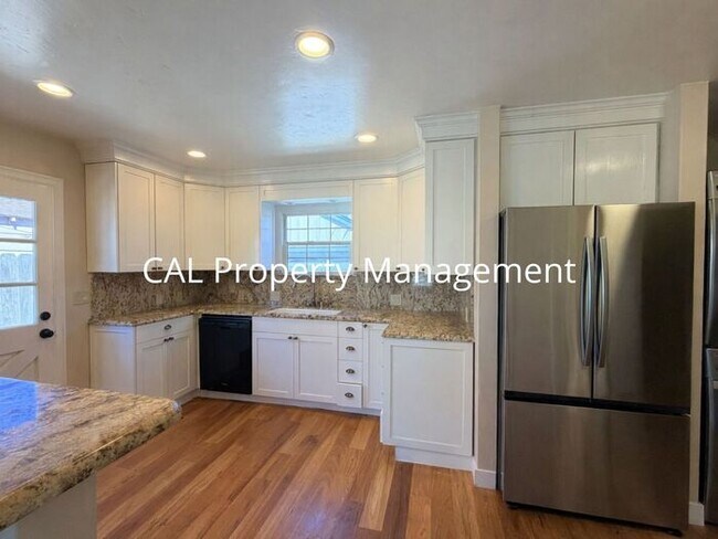 Building Photo - Desirable Spreckels 3-bedroom home!