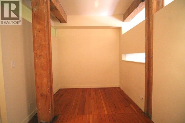 Building Photo - 310 Water St