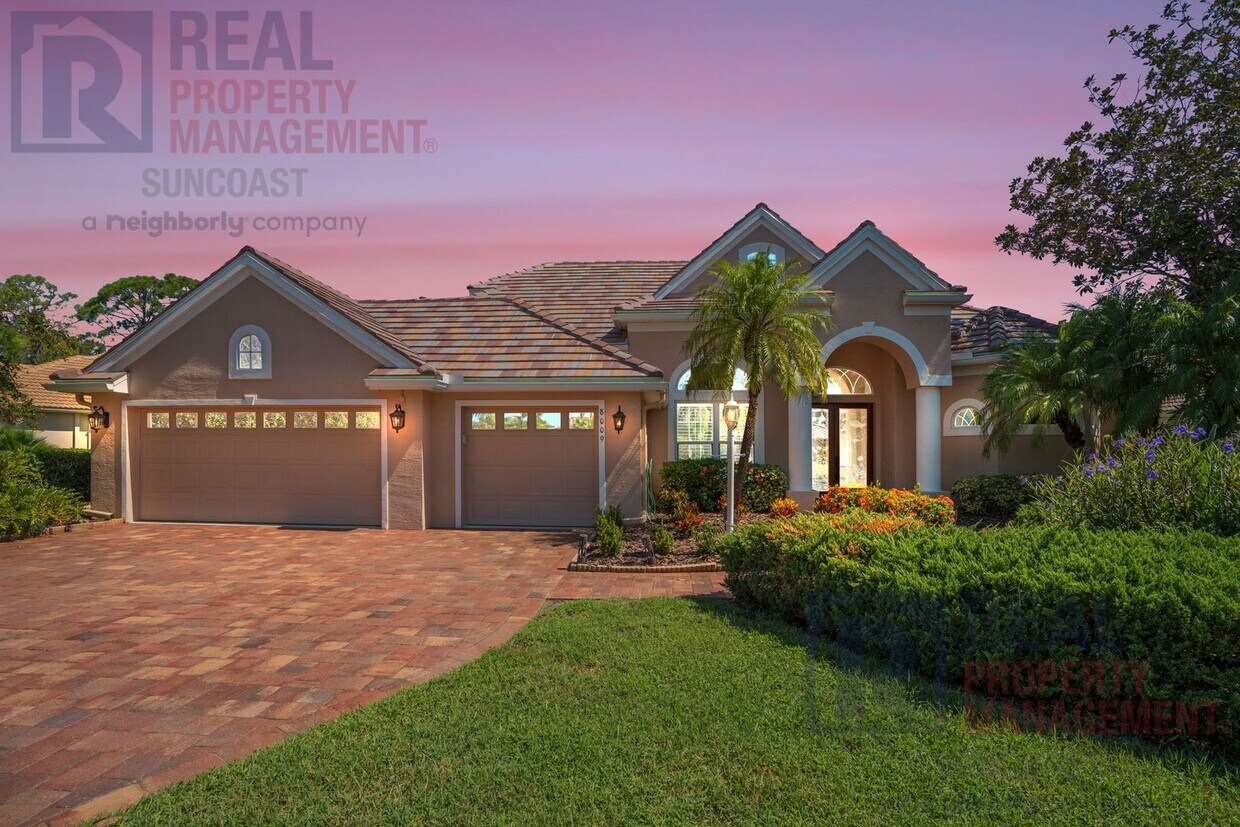 Foto principal - 8009 Waterview Blvd