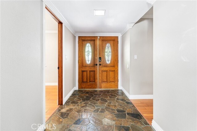 Building Photo - 1046 Dysart Dr