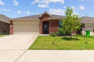 Building Photo - 1829 Lake Grove Dr