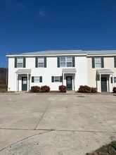 2708 Lantern Walk Huntsville AL - 2708 Lantern Walk SE