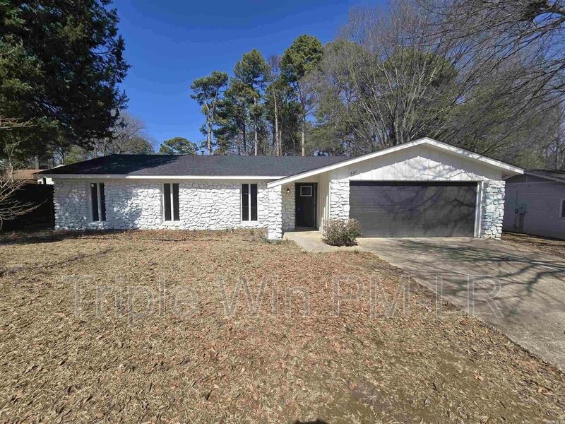 Primary Photo - 501 Bristol Dr