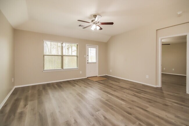 Foto del edificio - 19190 Shire Horse Blvd