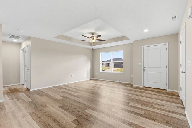 Building Photo - 3 Bedroom Home - Monett MO