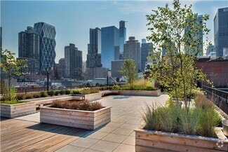 Building Photo - 416 W 52nd St