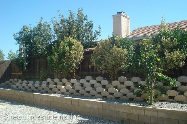 Building Photo - 4 br, 2 bath House - 9312 Palo Verde Dr