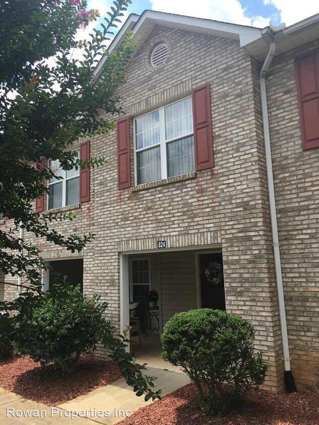 Primary Photo - 3 br, 2.5 bath House - 824 Maupin Avenue