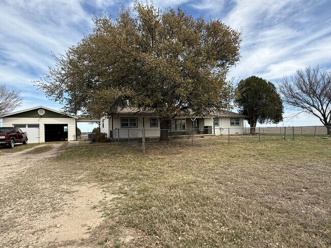 Foto del edificio - 5466 Chaparral Rd