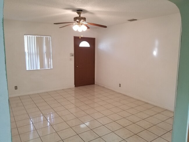 Living Room - 2846 Van Buren St