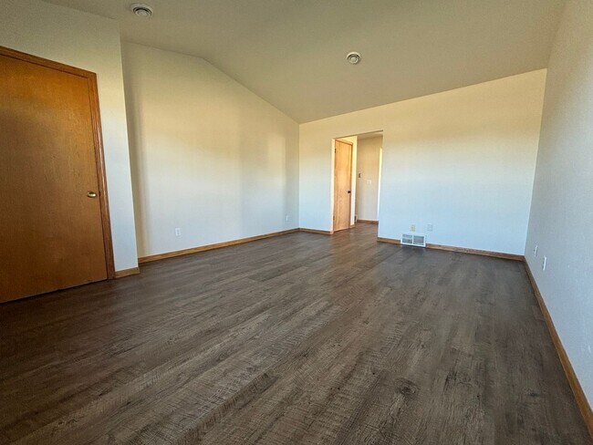 Foto del edificio - 416 Pecor St