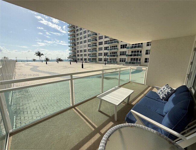 Foto del edificio - 3900 Galt Ocean Dr