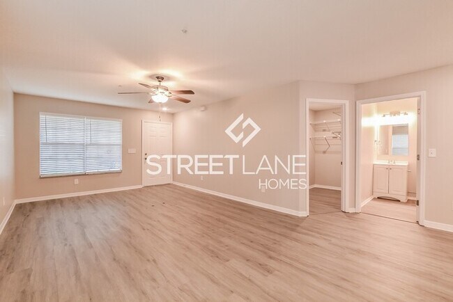 Foto del edificio - NOW OFFERING FIRST 2 FULL MONTH FREE OR A ...