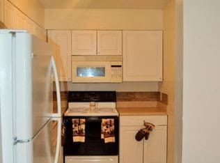 Building Photo - Biloxi Apartment