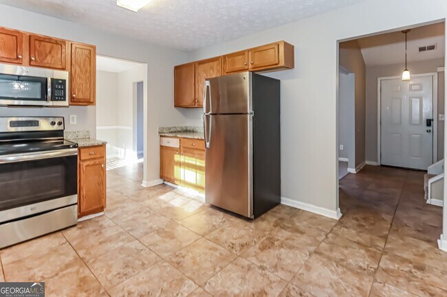 Building Photo - 290 Pleasant Hills Dr