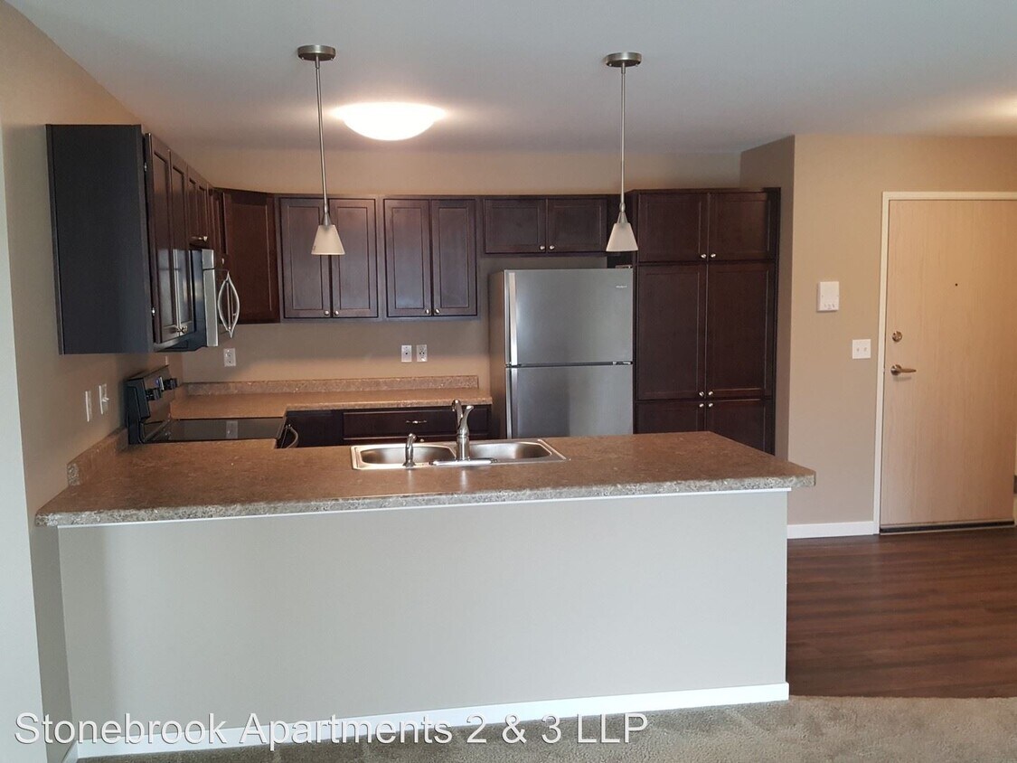 Foto principal - 238 Stone Creek Dr