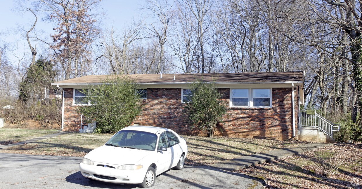 Building Photo - 5512 Rosebay Rd