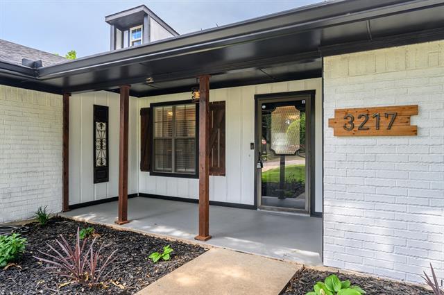 Building Photo - 3217 N Marseille Ln